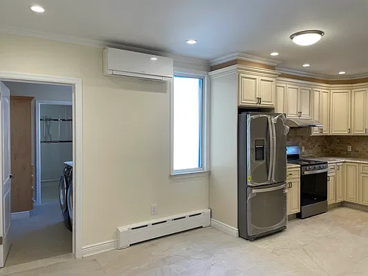 Rented by Signature Spaces NYC Corp | media 17