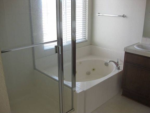 Sauna Tub Master Bedroom
