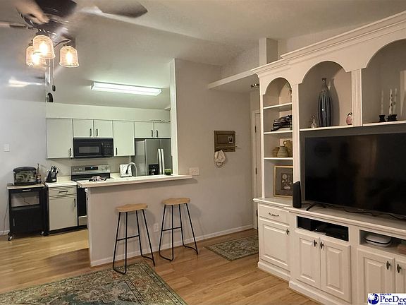 4th image of 1380 Damon Dr APT H