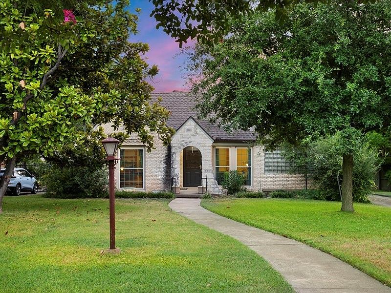 1st image of 626 N Oak Cliff Blvd