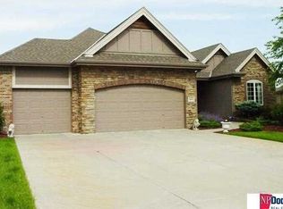 12610 S 81st Ave, Papillion, NE 68046