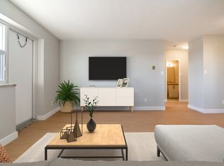 128 Sheridan Ave, Toronto, ON M6K2H4