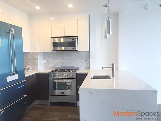 Rented by Modern Spaces | media 3
