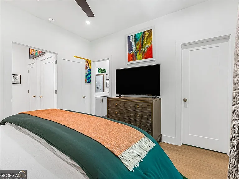 1793 Gotham Ln — Photo 26