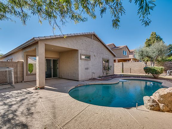 5th image of 472 E Saddle Way