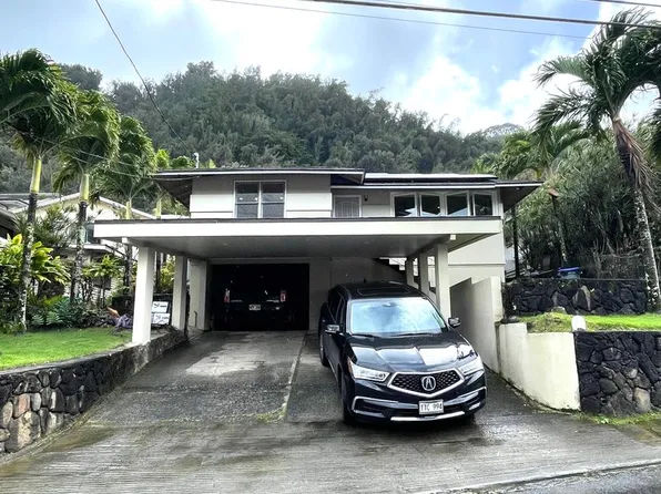 2755 Dow St, Honolulu, HI 96817