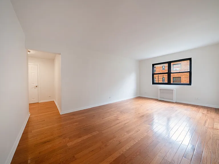 150-43 75th Ave #1E — Photo 1