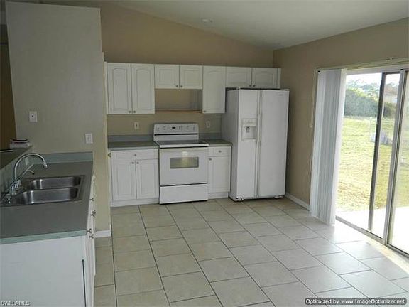 5th image of 2416 Milton Ave S