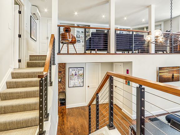5th image of 329 W 108th St APT 5C