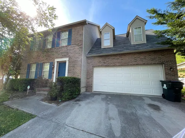 741 Colony Village Way, Knoxville, TN 37923