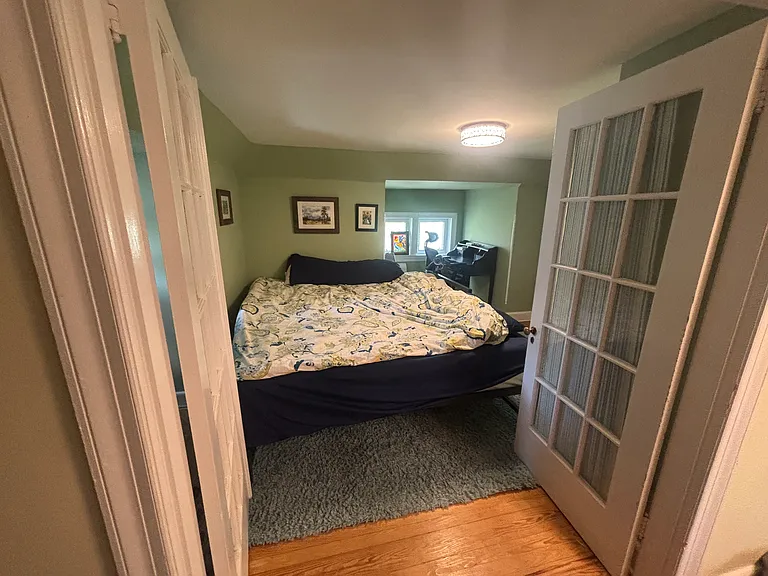 Bedroom with full bed