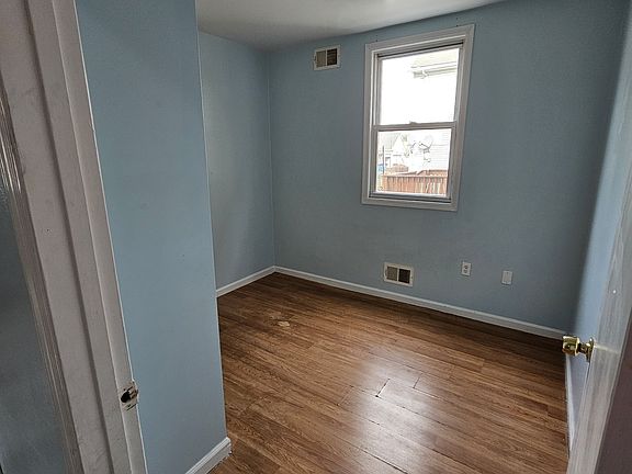 3rd image of 704 Madison Ave Floor 1