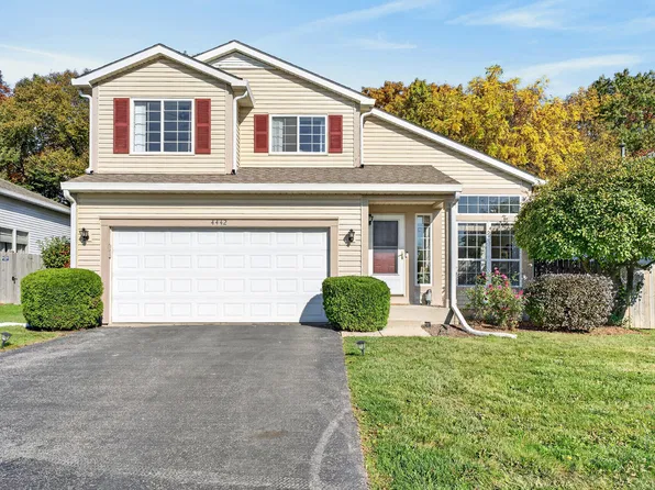 4442 W Tucker Ln, Waukegan, IL 60085