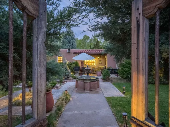 222 State Road 240, Taos, NM 87571