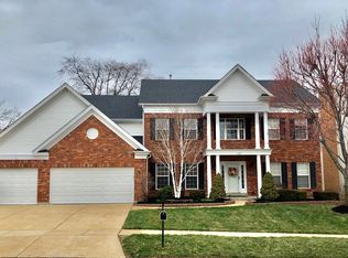 15587 Meadowbrook Circle Ln, Chesterfield, MO 63017