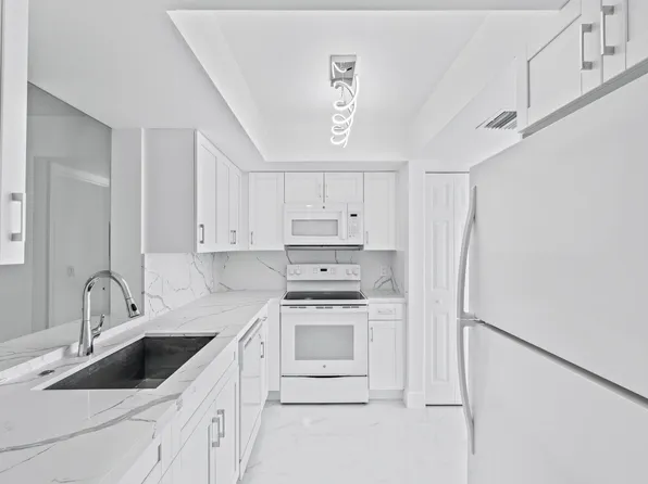 14849 Cumberland Drive #1020, Delray Beach, FL 33446