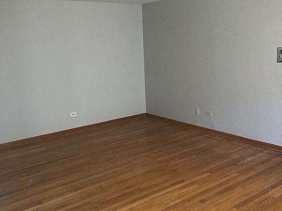 2nd image of 8620 Grand Ave #2E
