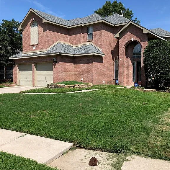 2212 Norwich St — Photo 1