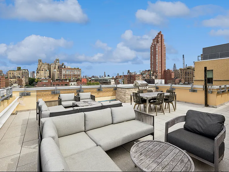 150 W 82nd St #8D — Photo 13