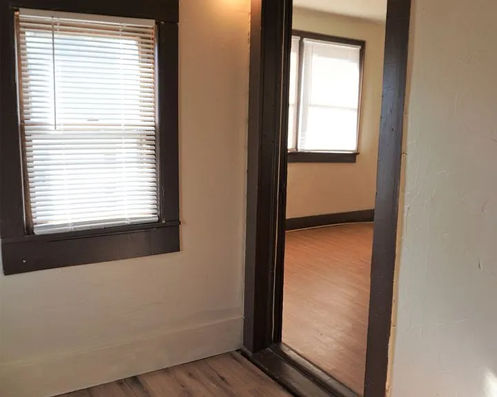 523 SW 26 — Photo 15