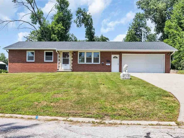 1449 25th St SE, Cedar Rapids, IA 52403