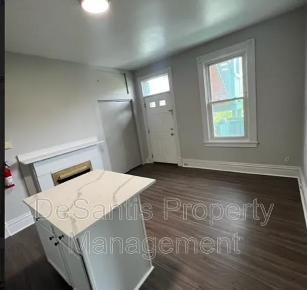5730 Holden St #2F — Photo 5