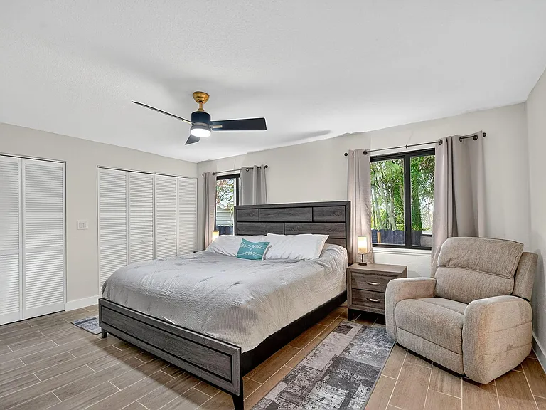 5008 Parker Ave — Photo 17
