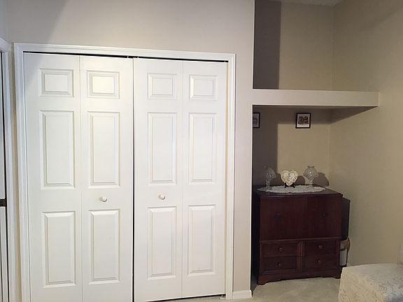 Double door closet in 2 bdrm