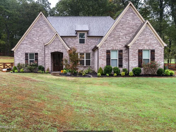 5199 Dixie Creek Dr, Hernando, MS 38632