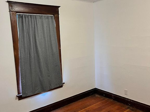 5th image of 502 N Dakota St