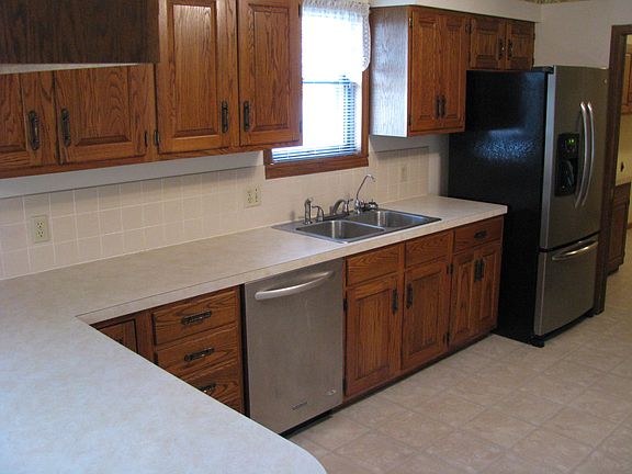 Spacious Kitchen