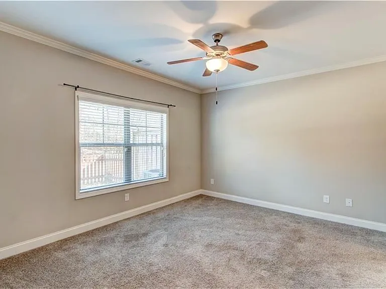 3770 Shades Valley Ln #3770 — Photo 10
