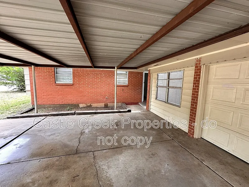 3 bed, 2.0 bath, 1205 sqft, $995 — Photo 3