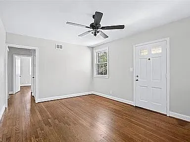 1409 Chelsea St — Photo 11