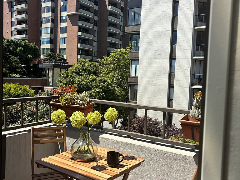 156 Lombard St #16 — Photo 11
