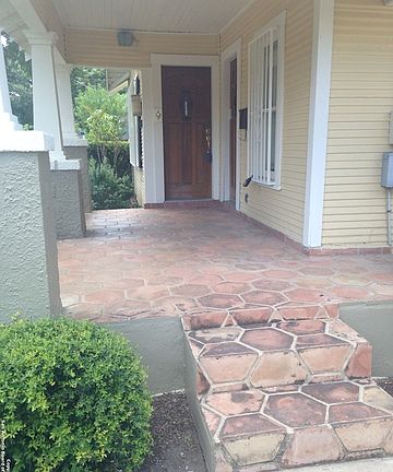 4th image of 1135 Gibbs