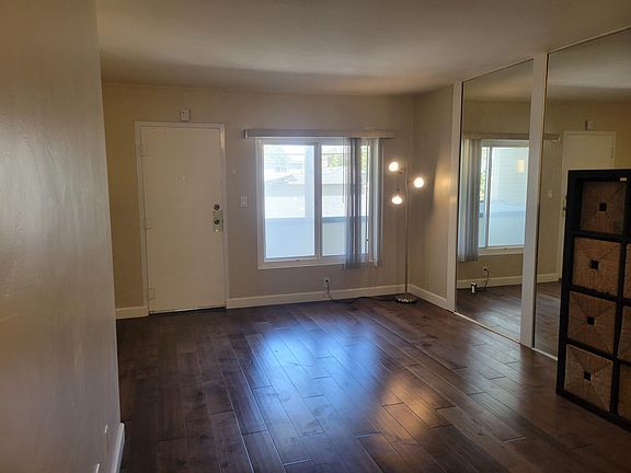 3rd image of 415 Gravilla St Unit 22