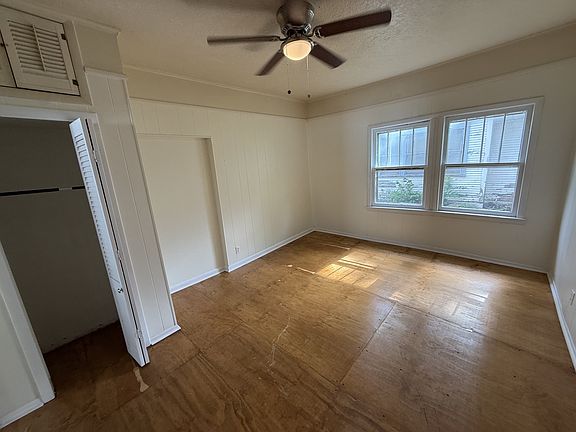 4th image of 817 E 15th St