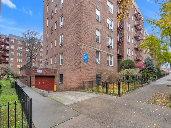 105-25 67th Avenue image 2 of 13