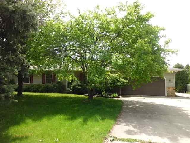 1st image of 18092 Lawn Ct