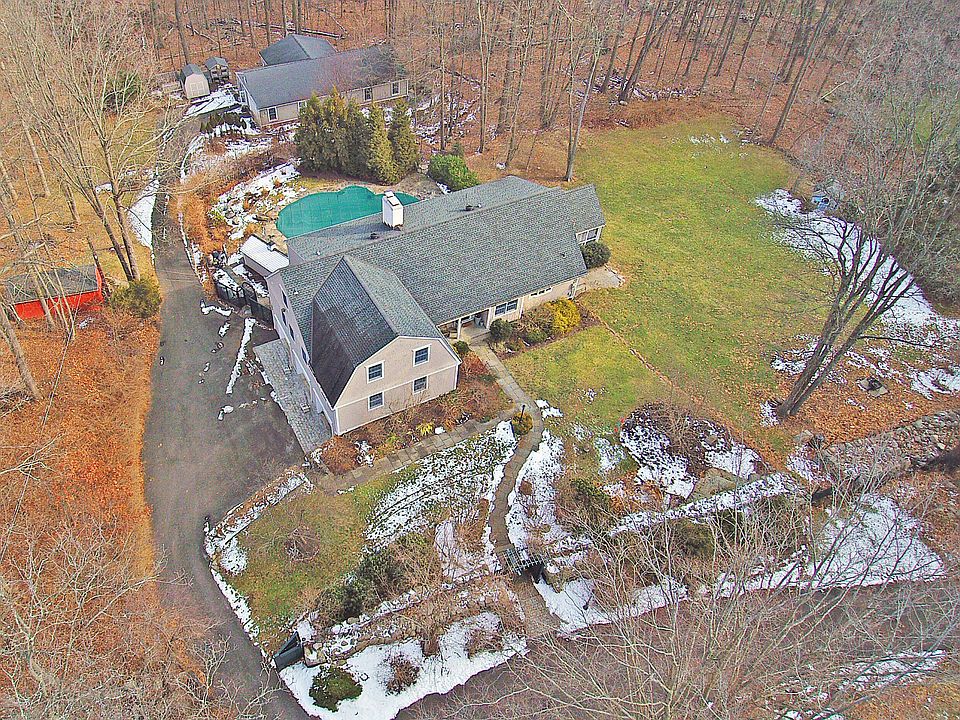 14 Nutmeg Ridge