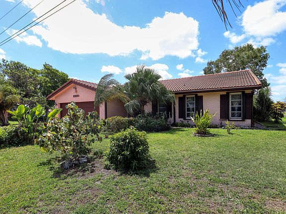 5th image of 10500 NW 71st Place