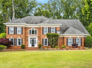 6040 Neely Farm Dr, Peachtree Corners, GA 30092
