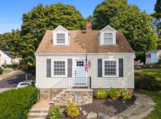 2 Worcester Ave, Swampscott, MA 01907