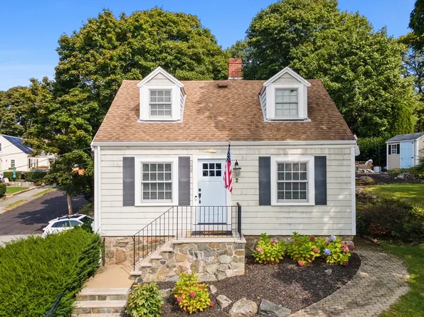 2 Worcester Ave, Swampscott, MA 01907