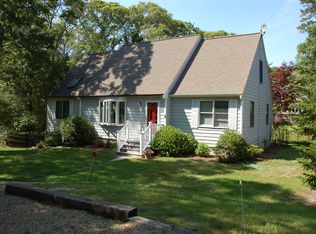 100 Dunham Ave, Tisbury, MA 02568