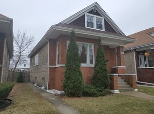 4925 W Oakdale Ave, Chicago, IL 60641