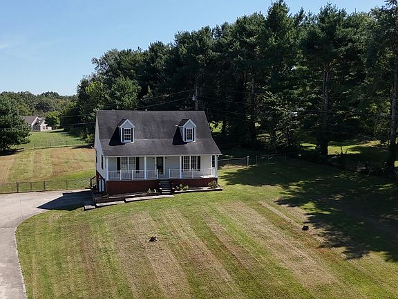 2nd image of 630 Picnic Hill Rd