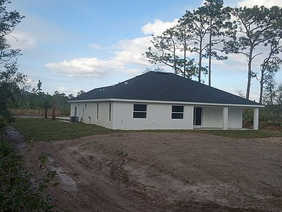 4th image of 3371 Poinciana Dr