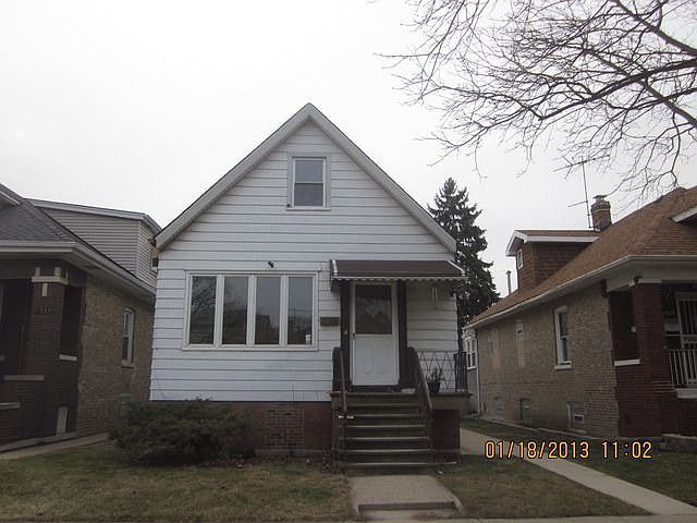 1st image of 5925 W Waveland Ave